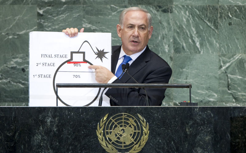 Israeli Prime Minister Benjamin Netanyahu showing diagram of a bomb during his address to the U.N. General Assembly; Sept 27 2012. Image shot 2012. Exact date unknown. Image: Alamy/ Photo 12 / Alamy Stock Photo